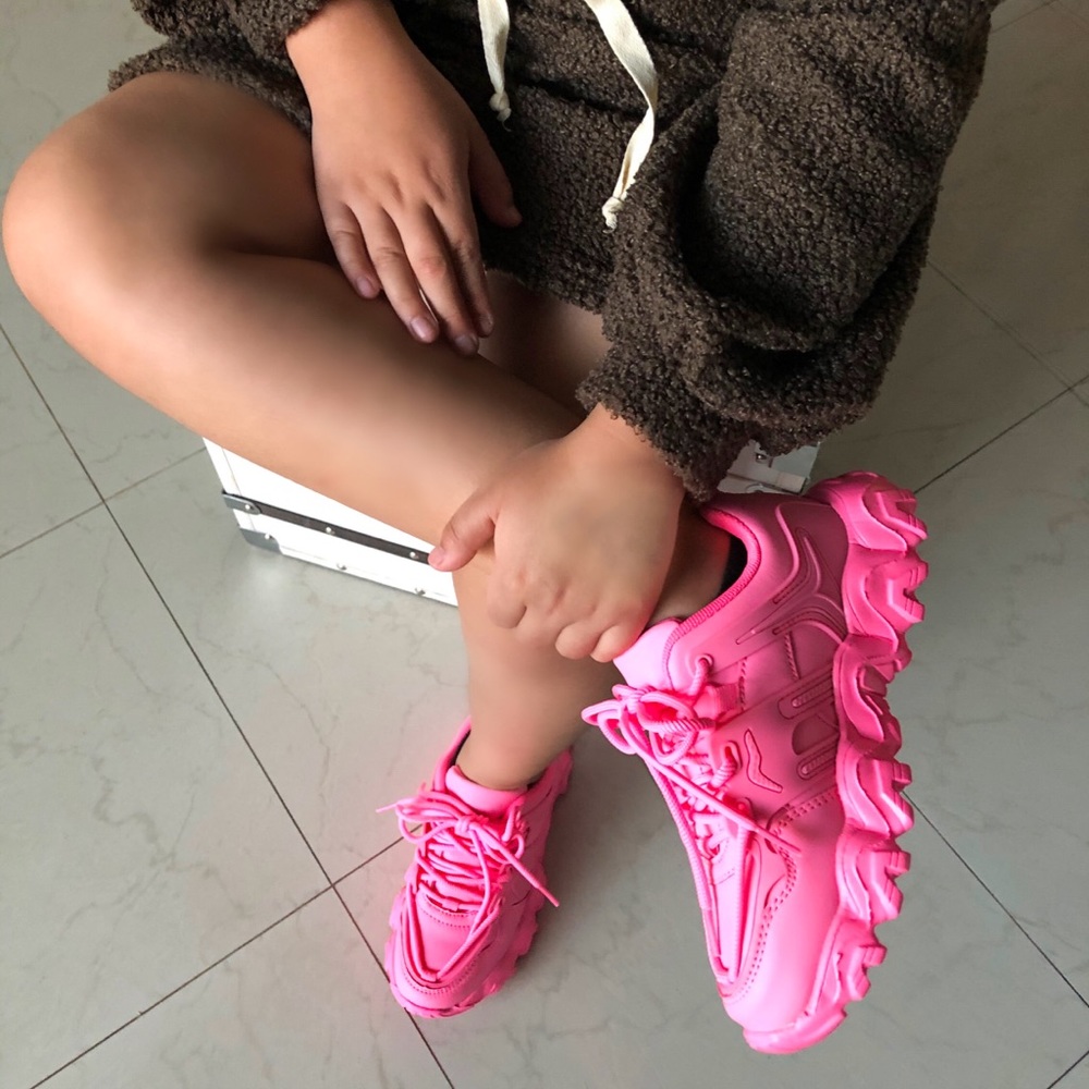 Kids trendy sneakers👟💕